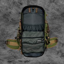 Load image into Gallery viewer, Nightshift 2500 Hiking Backpack